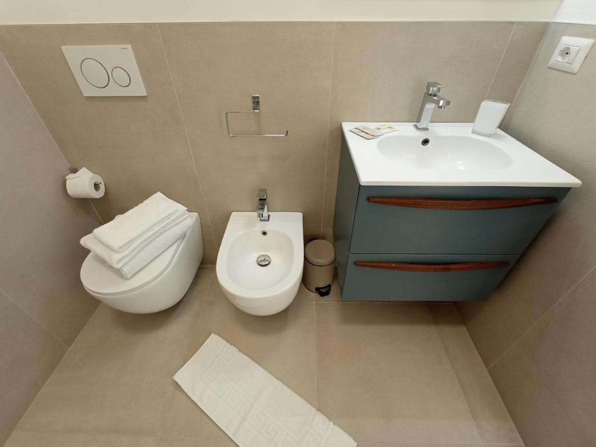 Torre Del Salento Hotel ตอร์เร ซาน จิโอวานนิ อูเจนโต ภายนอก รูปภาพ