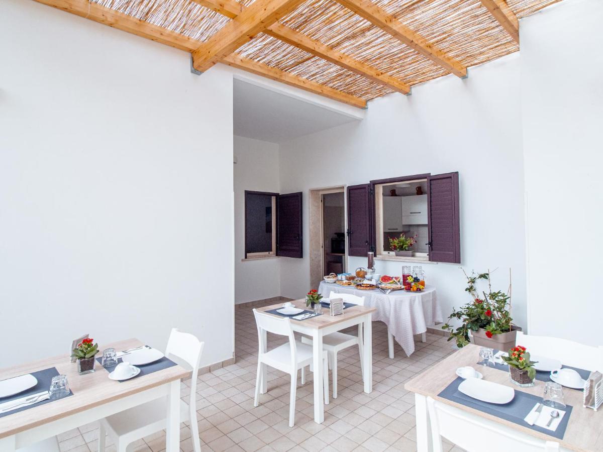 Torre Del Salento Hotel ตอร์เร ซาน จิโอวานนิ อูเจนโต ภายนอก รูปภาพ