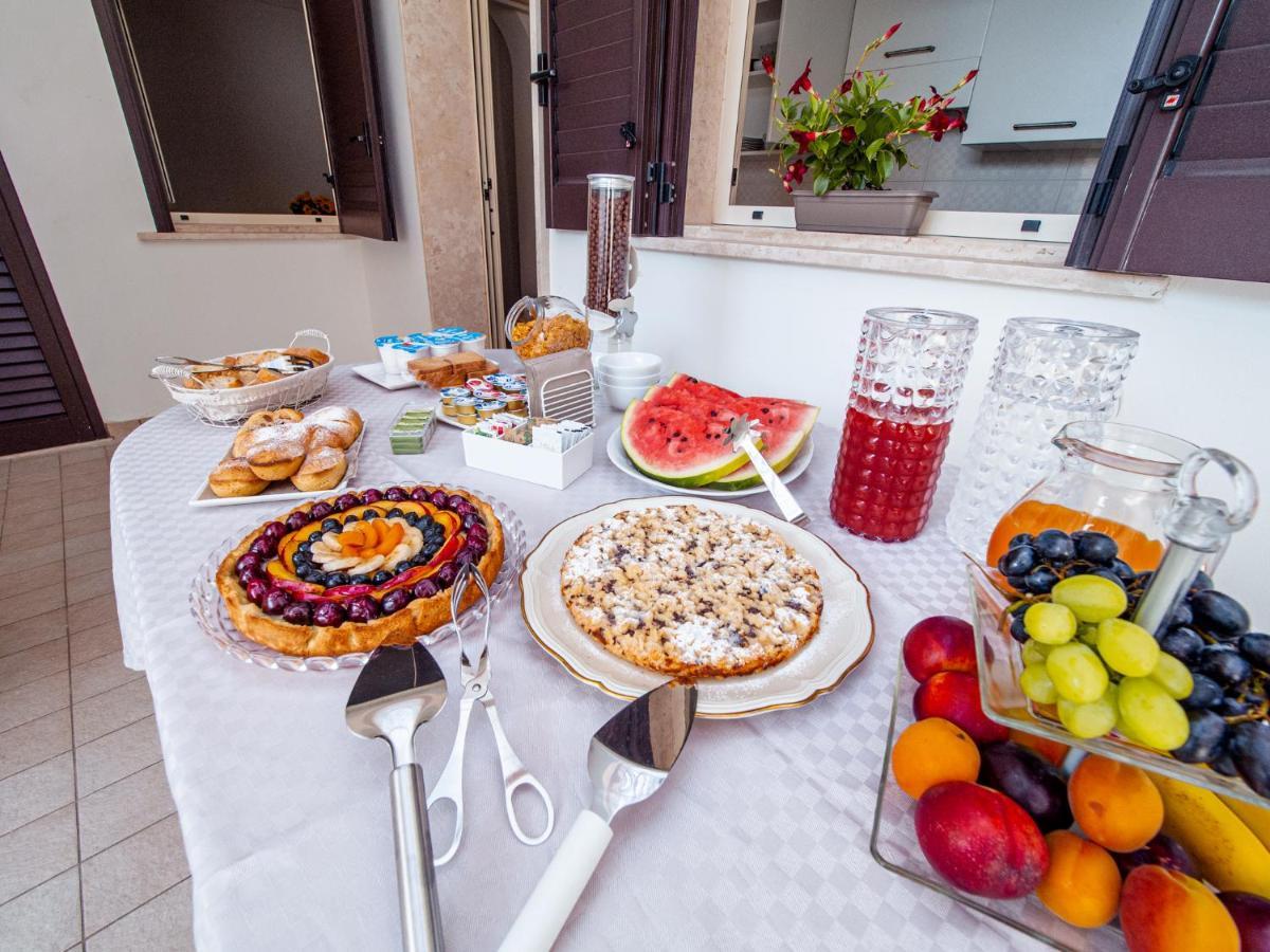 Torre Del Salento Hotel ตอร์เร ซาน จิโอวานนิ อูเจนโต ภายนอก รูปภาพ