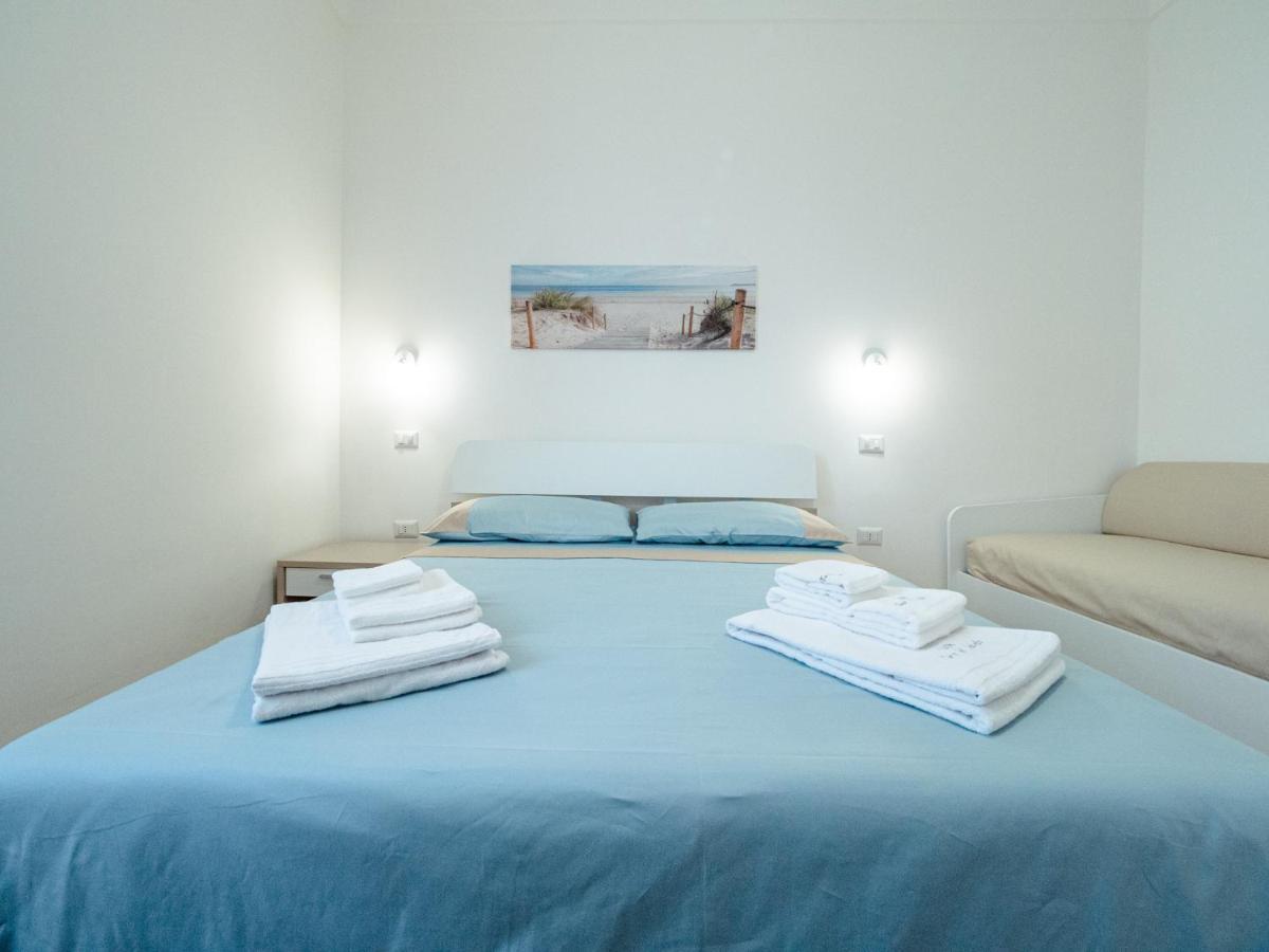 Torre Del Salento Hotel ตอร์เร ซาน จิโอวานนิ อูเจนโต ภายนอก รูปภาพ